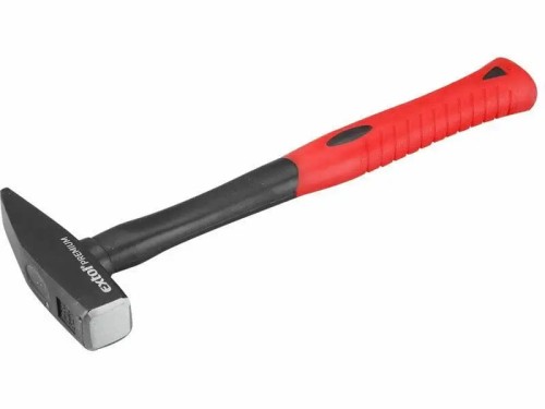 MŁOTEK ŚLUSARSKI FIBERGLASS 500G RĘKOJEŚĆ ANTYPOSLIZGOWA GUMOWANA